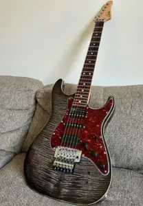 Yamaha Pacifica 112V: The Beginner Guitar Forums Love