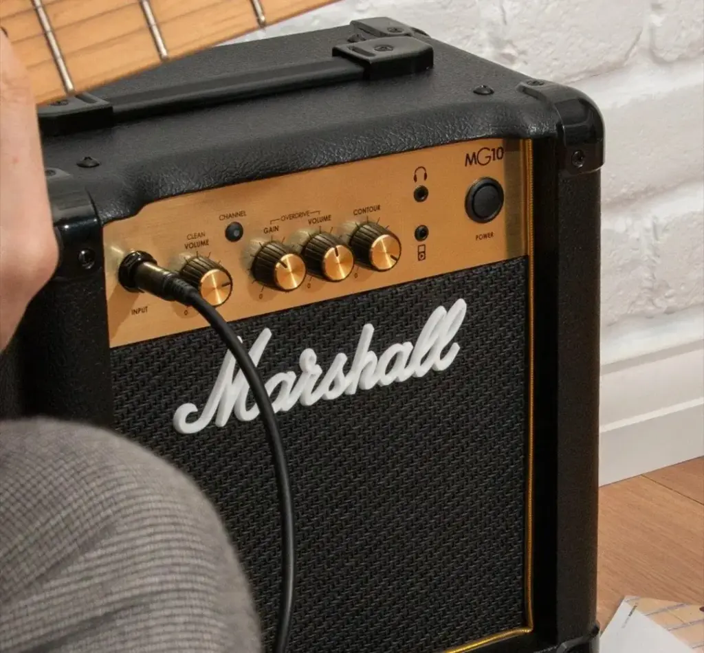 Petit ampli Marshall MG pour pratiquer à la maison